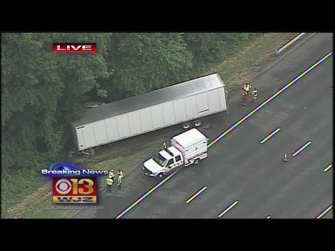 Jackknifed Tractor Trailer Causing Backups On Southbound I-95