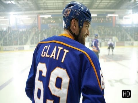 Goon - Red Band Trailer