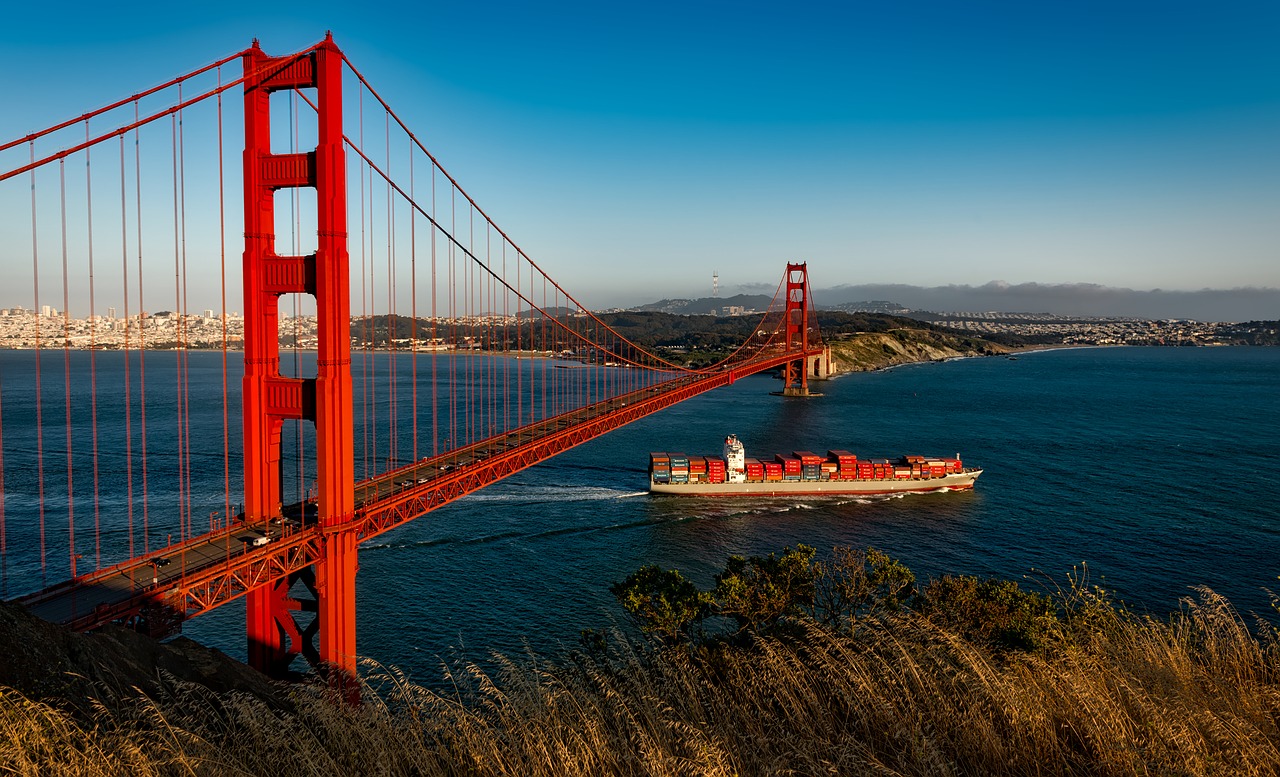 Jak oglądać Golden Gate przez VPN. Zobacz Golden Gate z 1994 roku oceniony na 5.8 na 10 punktów.